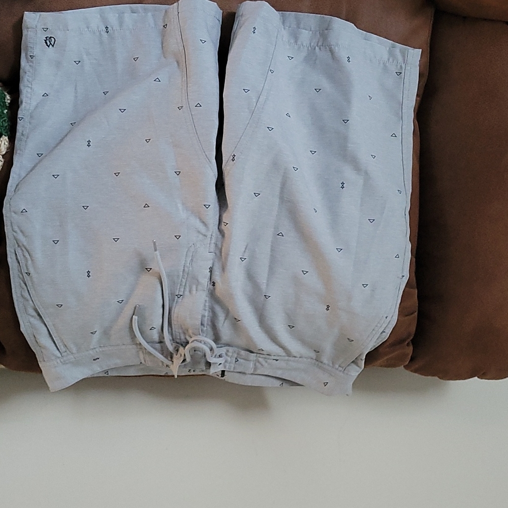 Free world shorts